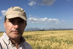 02-selfie-despues-de-15-horas-de-avion