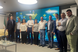 13.-Equipo-tecnico-de-Agrovegetal-con-Karim-Ammar