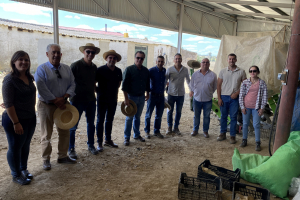 19.-Con-visitantes-de-Gallo-y-UCO