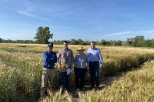 17.-Con-Carlos-en-ensayos