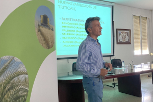 15.-Charla-de-Antonio-Garcia